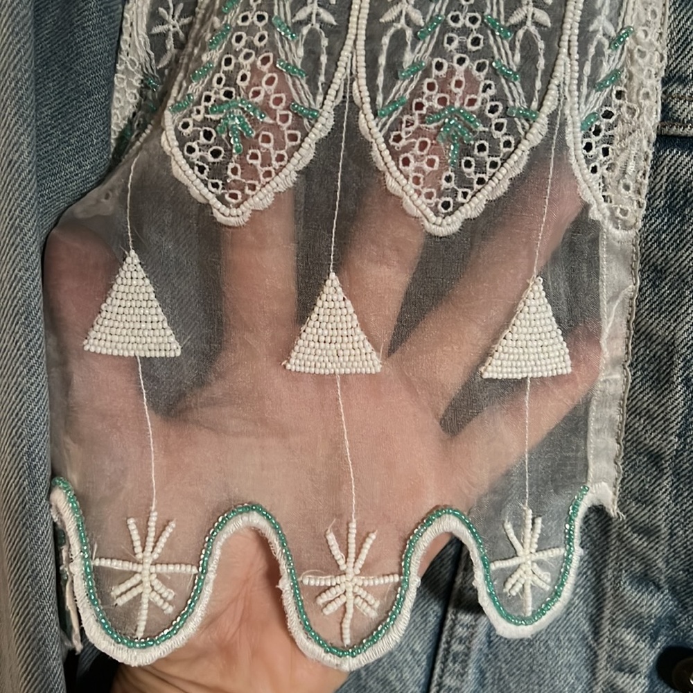 New: Levi s hand beaded unique design jean jacket with lace - Picture 7 of 7